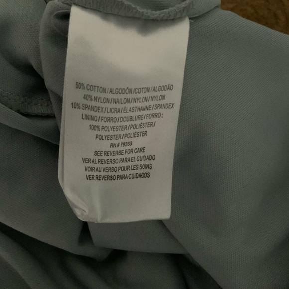 Alex Evenings lace and sequin jeweled petite evening gown. - Picture 5 of 8